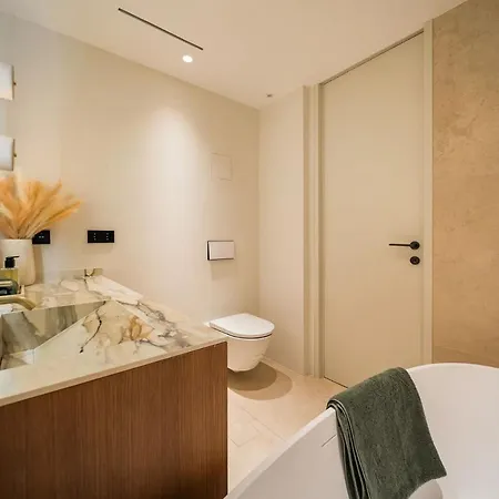 Lujoso Apartamento Nueva Andalucia Marbella * Marbella
